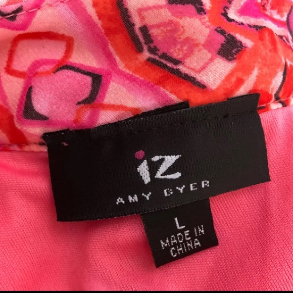 IZ- Amy Byer - Patterned coral and pink shirt! - Picture 4 of 4